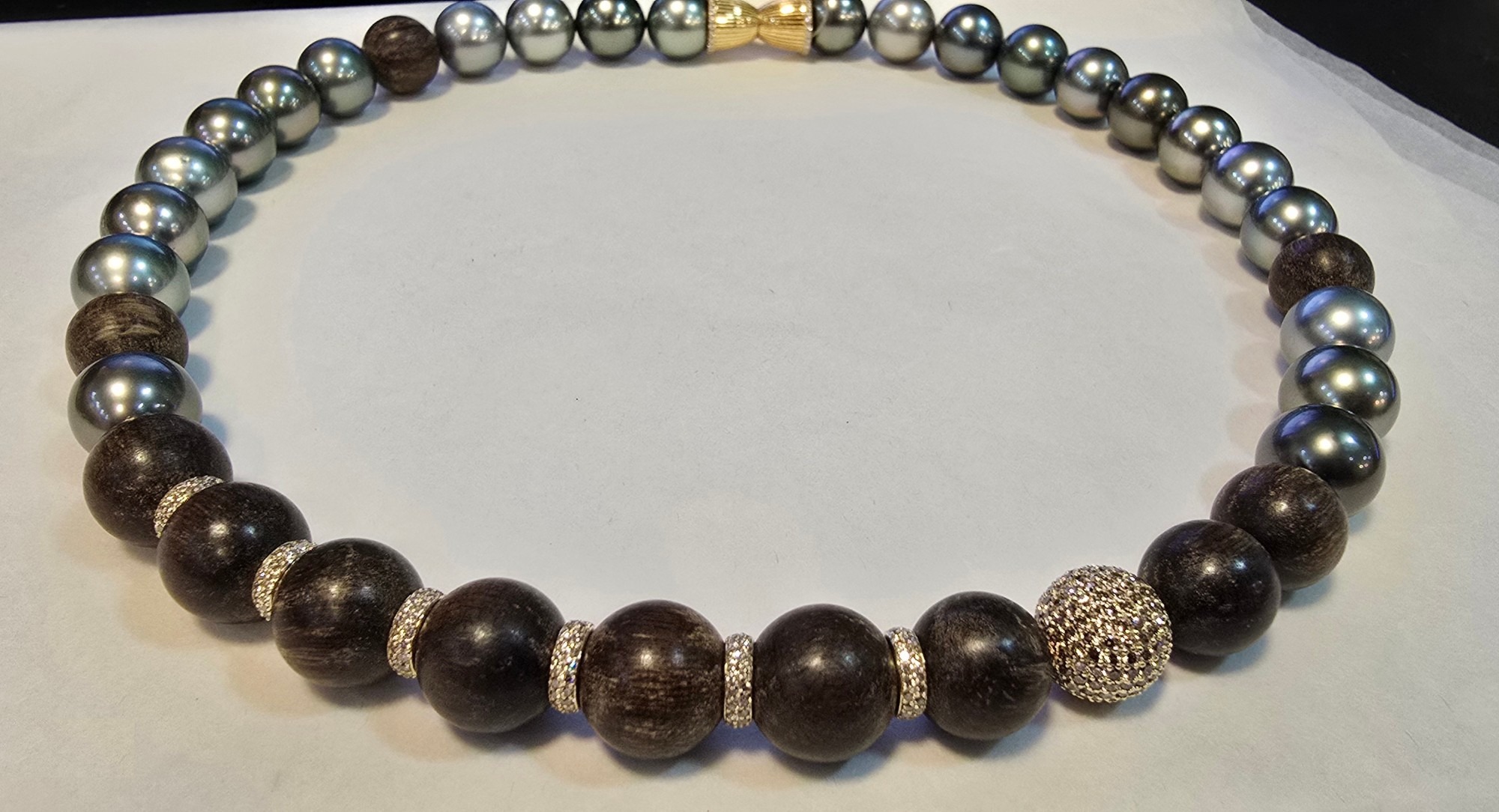 Agarwood and Tahitian pearl necklace